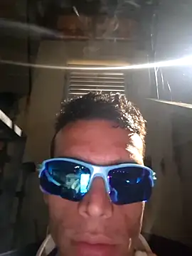 Snapshot of Magrin888 chatting on February 4, 2:06 am Magrin888 online show from February 4, 2:06 am