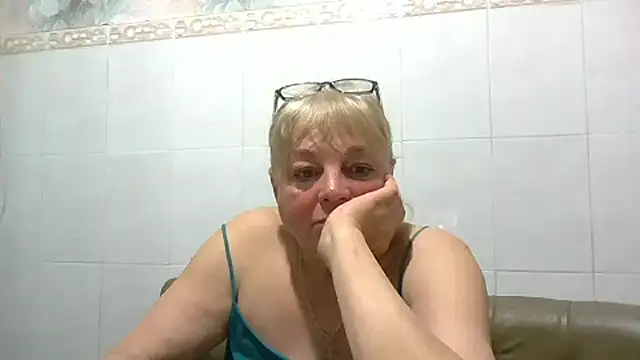 LinaLight88 online show from April 5, 8:06 pm