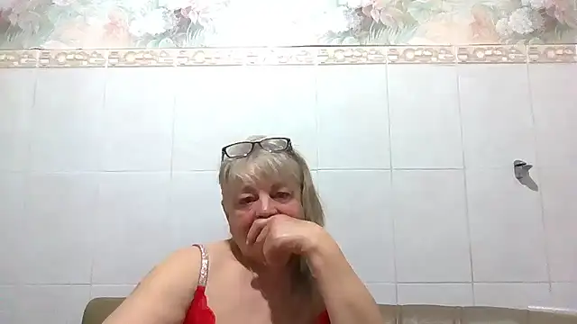 LinaLight88 online show from April 18, 7:58 pm