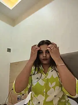 Himani 0122 online show from July 3, 8:04 pm