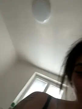 BaddieBaeXx online show from April 15, 3:30 pm