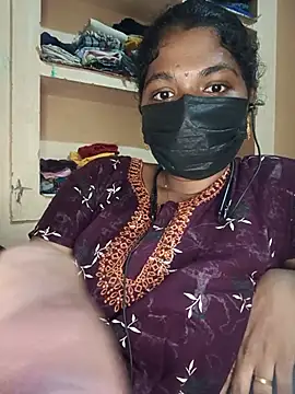 Snapshot of tamilsaisree chatting on June 22, 5:48 am tamilsaisree online show from June 22, 5:48 am