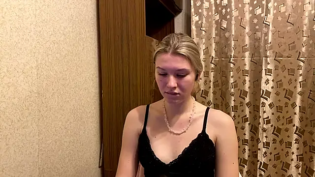 SkyeDavis online show from January 9, 8:10 pm