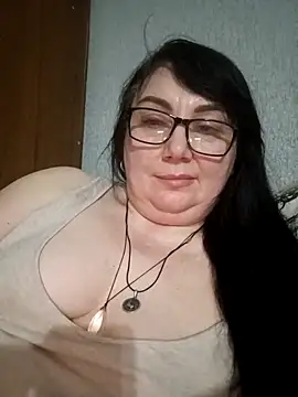 Snapshot of MariSwan222 chatting on April 17, 7:17 pm MariSwan222 online show from April 17, 7:17 pm