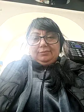Snapshot of MariSwan222 chatting on May 2, 11:37 am MariSwan222 online show from May 2, 11:37 am