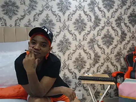 JANIELEE8x online show from December 15, 2:32 pm