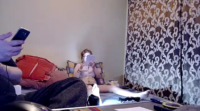 yunis32 online show from March 11, 8:31 pm