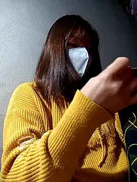 Snapshot of May-Ne chatting on February 3, 1:38 pm May-Ne online show from February 3, 1:38 pm