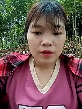 May-Ne online show from April 17, 2:25 am