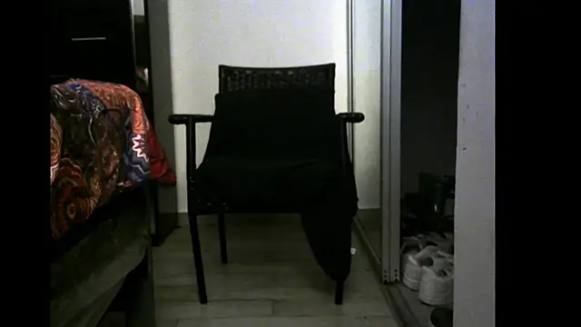 Snapshot of 3LEGSSS chatting on July 17, 12:06 am 3LEGSSS online show from July 17, 12:06 am