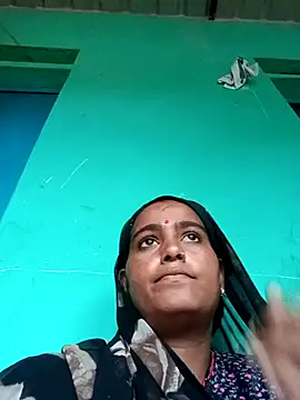 Snapshot of Radhika97A chatting on August 4, 6:49 am Radhika97A online show from August 4, 6:49 am