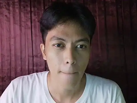 Snapshot of riodickph chatting on March 27, 6:07 pm riodickph online show from March 27, 6:07 pm