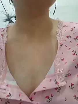 Emilyhomegirl1 online show from December 19, 7:26 am