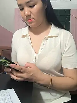 Snapshot of Sisilaydy_01 chatting on July 1, 5:12 pm Sisilaydy 01 online show from July 1, 5:12 pm