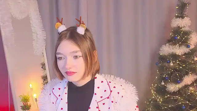 Leyla crsh online show from December 22, 5:04 am