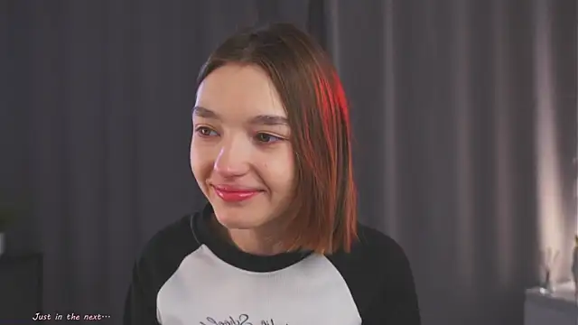 Leyla crsh online show from March 22, 5:00 am