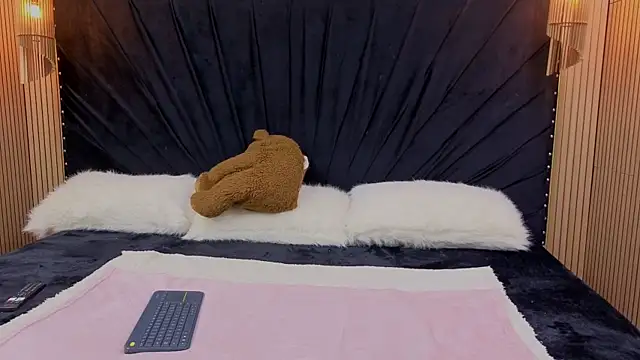 Megan-Horney- online show from April 10, 1:49 pm