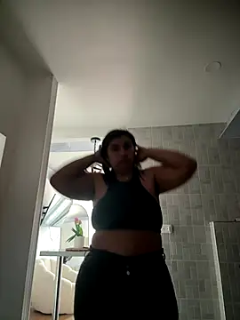 sophie-honey online show from December 17, 2:01 pm