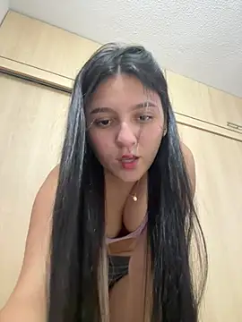 Camila sanchez25 online show from February 6, 9:29 pm