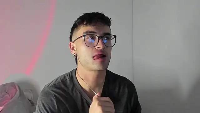 charlie dicker online show from February 12, 1:00 am