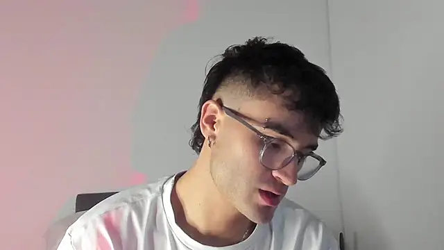 charlie dicker online show from February 13, 11:34 pm