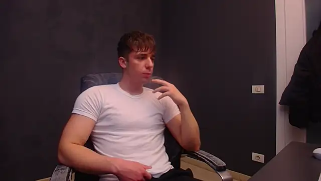 KellenWest online show from December 18, 11:16 am