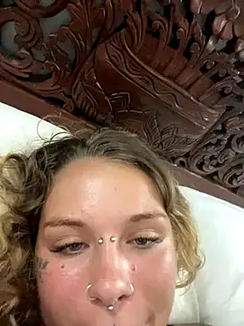 lena vandal online show from January 6, 7:39 pm