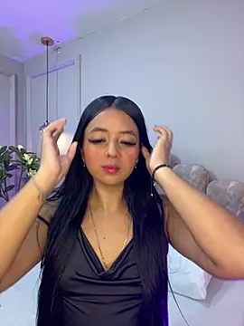 Jessie-Torres online show from February 17, 2:46 pm