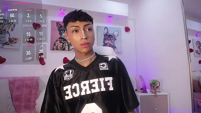 Snapshot of Owen_JP chatting on February 26, 9:14 pm Owen JP online show from February 26, 9:14 pm