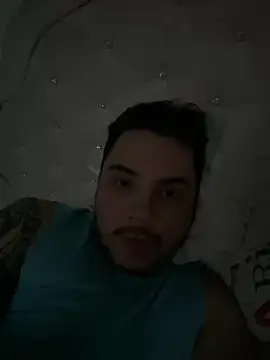 Snapshot of Diegohernan17 chatting on May 11, 7:11 pm Diegohernan17 online show from May 11, 7:11 pm
