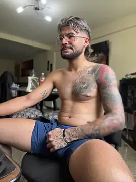 thedragonboyxxx online show from April 12, 1:27 pm