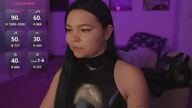 Snapshot of Dominatrix_Alice chatting on June 8, 2:12 am Dominatrix Alice online show from June 8, 2:12 am