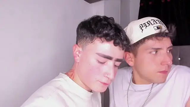 Snapshot of naughtysalomon__ chatting on March 3, 11:21 pm naughtysalomon online show from March 3, 11:21 pm