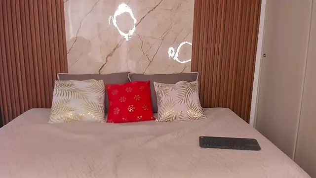 Snapshot of Lily_Hiill7 chatting on January 13, 7:19 pm Lily Hiill7 online show from January 13, 7:19 pm