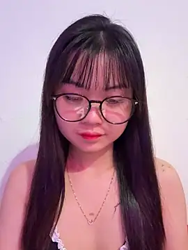 Snapshot of ___KARA___ chatting on January 17, 12:04 am KARA online show from January 17, 12:04 am