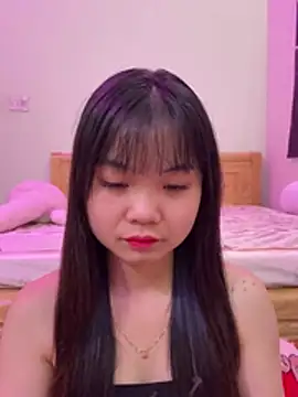 Snapshot of ___KARA___ chatting on February 5, 12:37 am KARA online show from February 5, 12:37 am