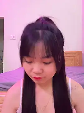 Snapshot of ___KARA___ chatting on February 21, 1:06 am KARA online show from February 21, 1:06 am