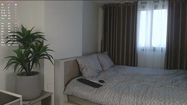 HloeChic online show from January 16, 7:56 am