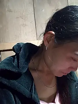 Snapshot of Girl_cutee chatting on February 10, 1:26 pm Girl cutee online show from February 10, 1:26 pm