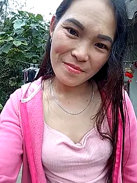 Snapshot of Girl_cutee chatting on February 13, 10:00 am Girl cutee online show from February 13, 10:00 am