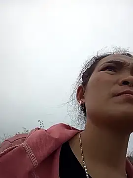 Snapshot of Girl_cutee chatting on March 1, 2:35 am Girl cutee online show from March 1, 2:35 am