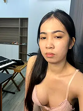 LINAA-KUTE online show from December 17, 6:03 pm