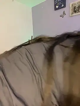 Amyy 1 online show from April 1, 9:01 pm