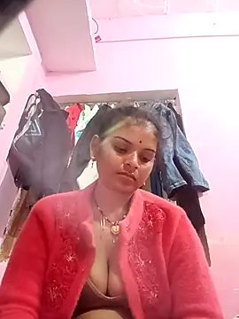 Snapshot of Uma_pande chatting on February 5, 11:09 pm Uma pande online show from February 5, 11:09 pm
