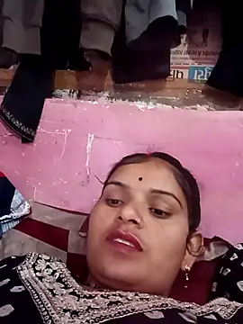 Snapshot of Uma_pande chatting on February 10, 8:07 am Uma pande online show from February 10, 8:07 am