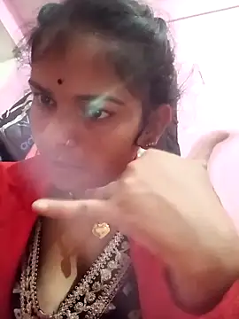 Snapshot of Uma_pande chatting on February 11, 12:26 am Uma pande online show from February 11, 12:26 am