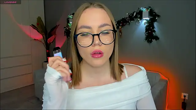 Aurelia Voss online show from January 8, 8:11 pm