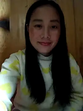 Chloe-ee online show from December 16, 12:10 pm