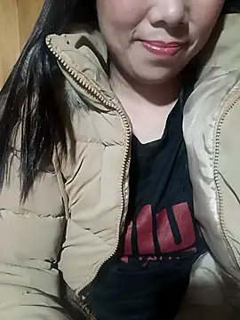 Chloe-ee online show from January 15, 2:10 pm