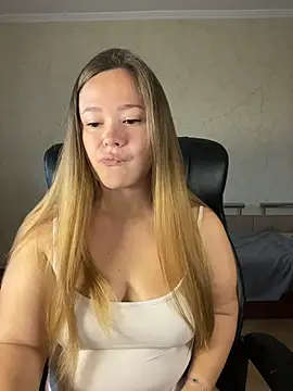 CaramelleSugarr online show from July 18, 5:17 pm